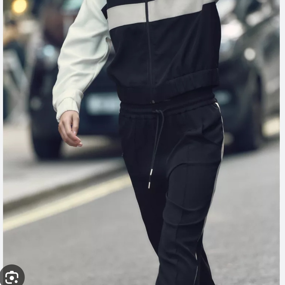 Zara Black and White Pants